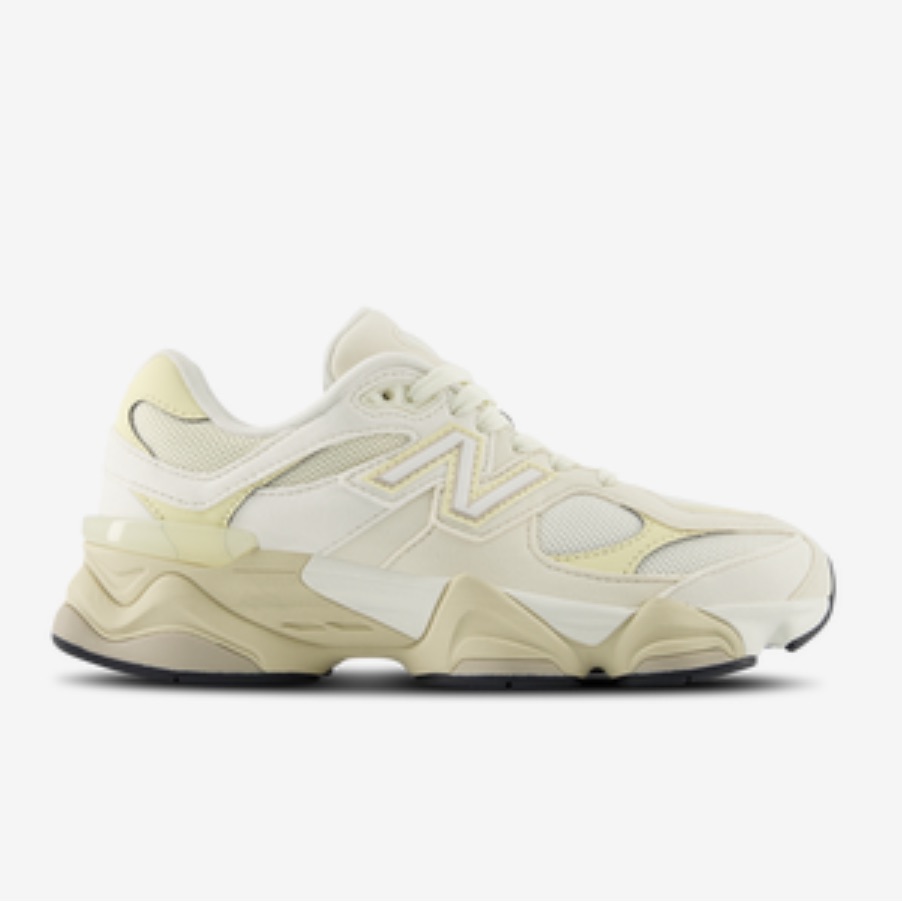 New Balance 9060 Linen